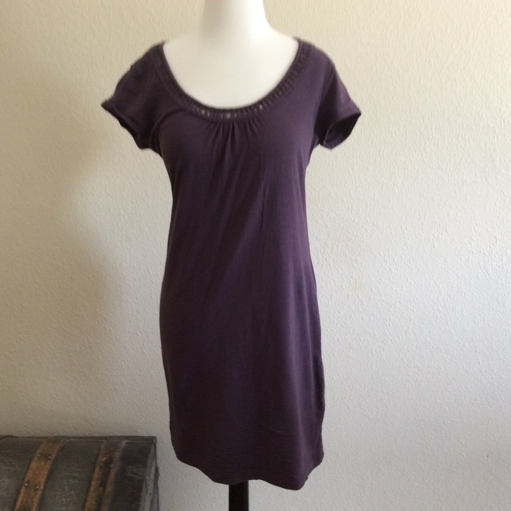 Banana Republic Women’s dress. Size S color Purple